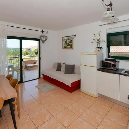 Eight-bedroom In Holiday home