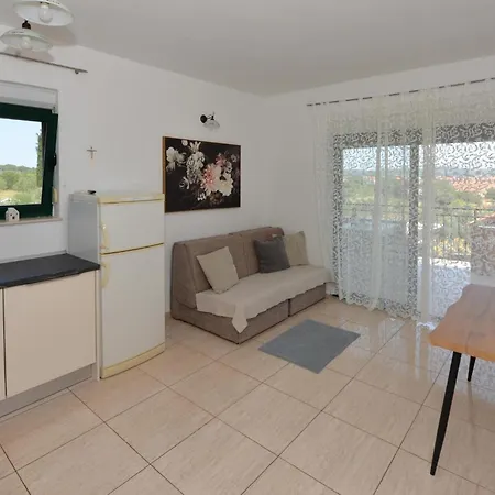 Eight-bedroom In *
