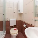 Eight-bedroom In