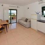 Сasa de vacaciones Eight-bedroom In *