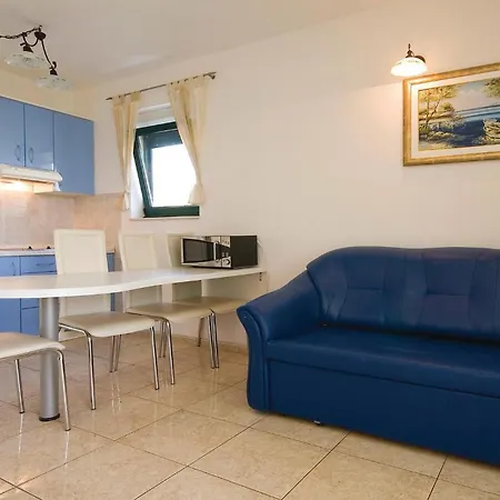 Awesome In With House Sea View