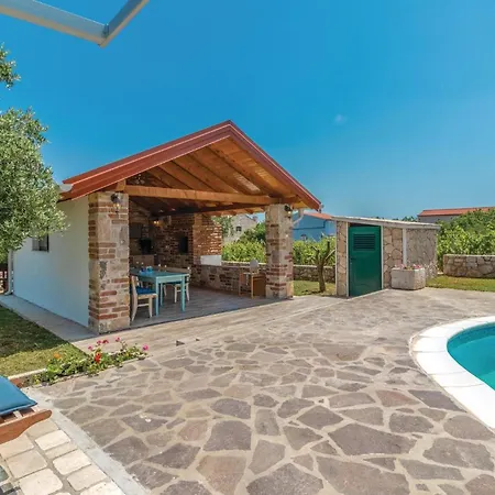 Awesome In With House Sea View Holiday home *