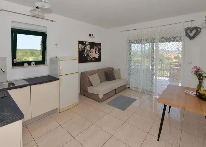 Eight-bedroom In *